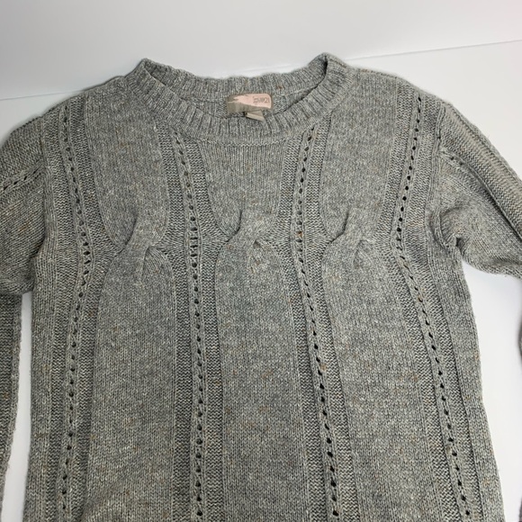 Forever 21 Gray Tunic Sweater Size Small - Picture 3 of 4